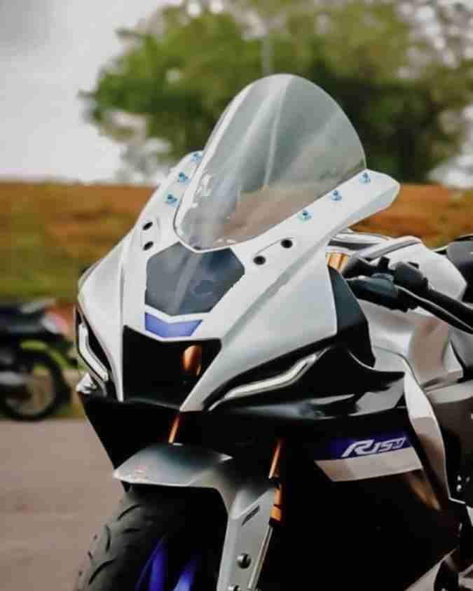 V3 White Colour R15 Bike Price Version HARP MODZ Yamaha R15 V4 M