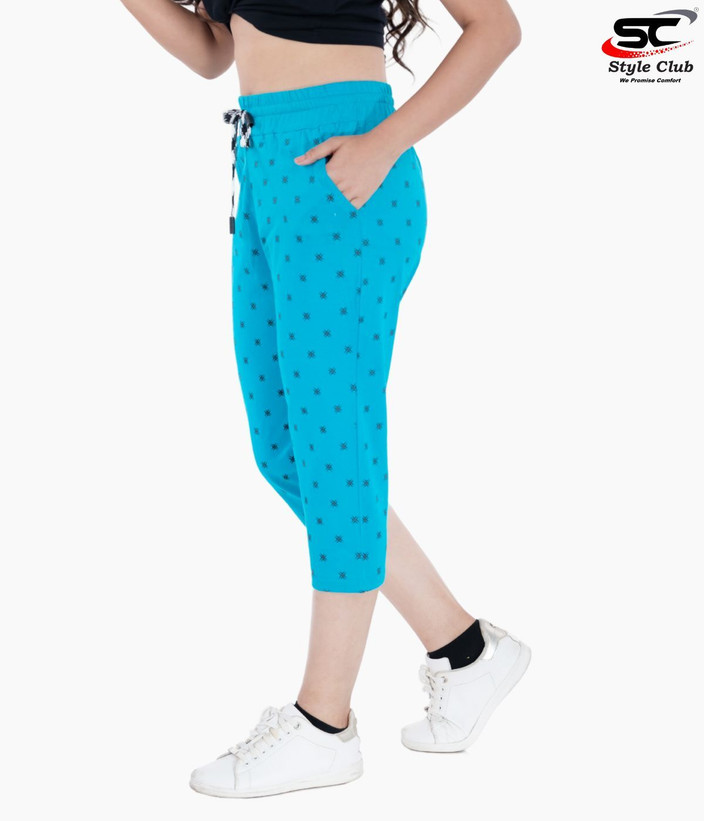 Blue Colored Capri Jeans Womens Slim Fit Streachable Denim Capri