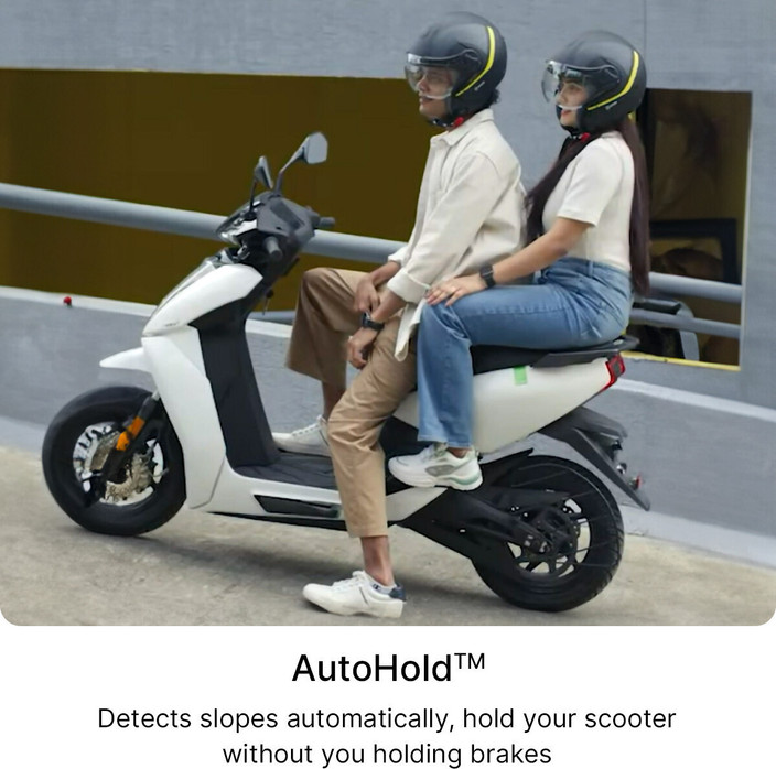 Charger Specifications Ather 450 Charger Ather Scooter Ather 450 - Main Image