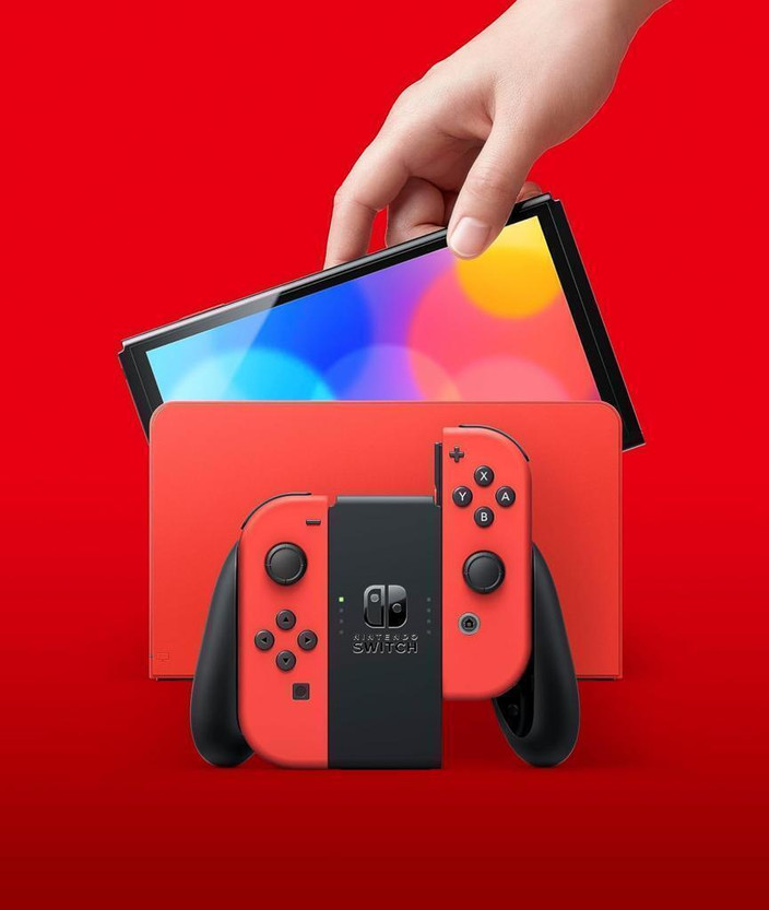 Nintendo Switch マリオバージョン　1テラSD付き　プロコン付き Nintendo Switch マリオバージョン 1テラSD付き プロコン付き 株式会社