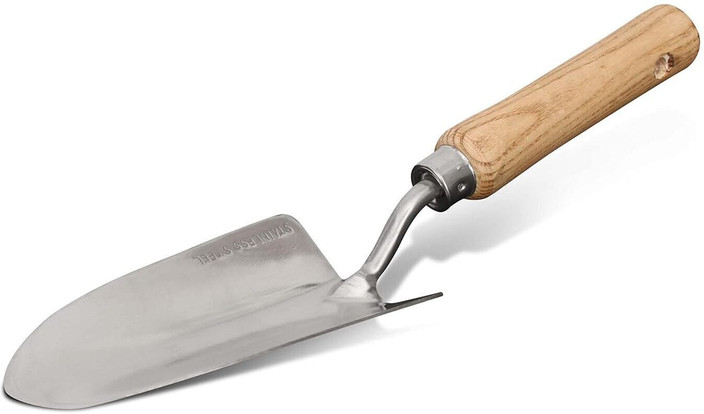What is a Garden Tool Trowel: Essential Gardening Aid