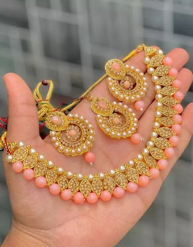 jatin imitation Metal Gold-plated Beige Jewellery Set Price in