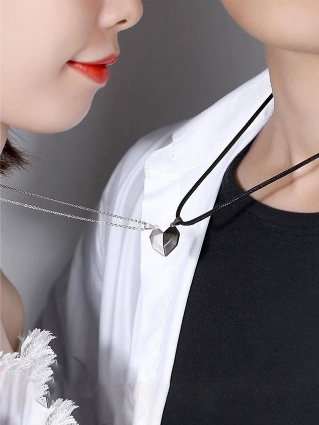 syrma Matching Magnetic Heart Couples Pendant for Lovers