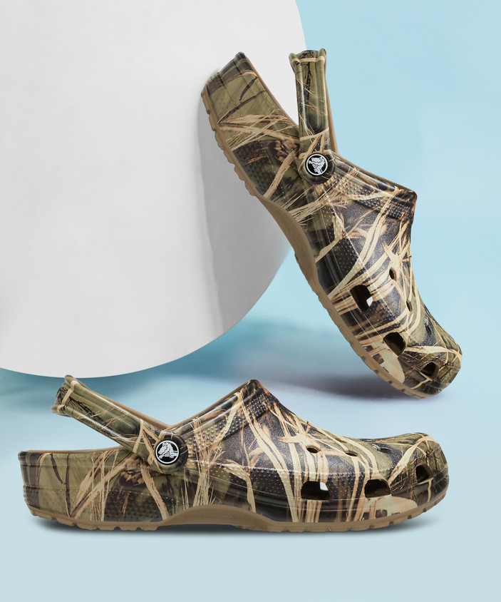 mens camo crocs on sale