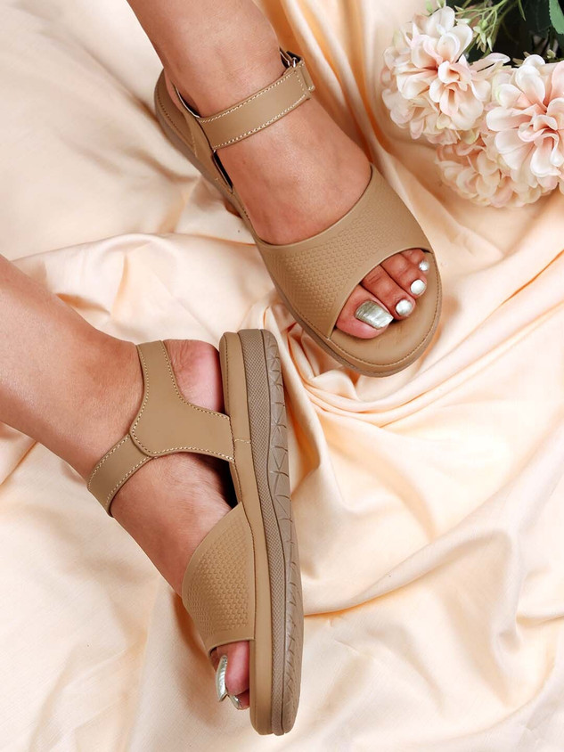 Helloby Sandals Peep Toe Flat Sandals With Ankle Strap LaSancy