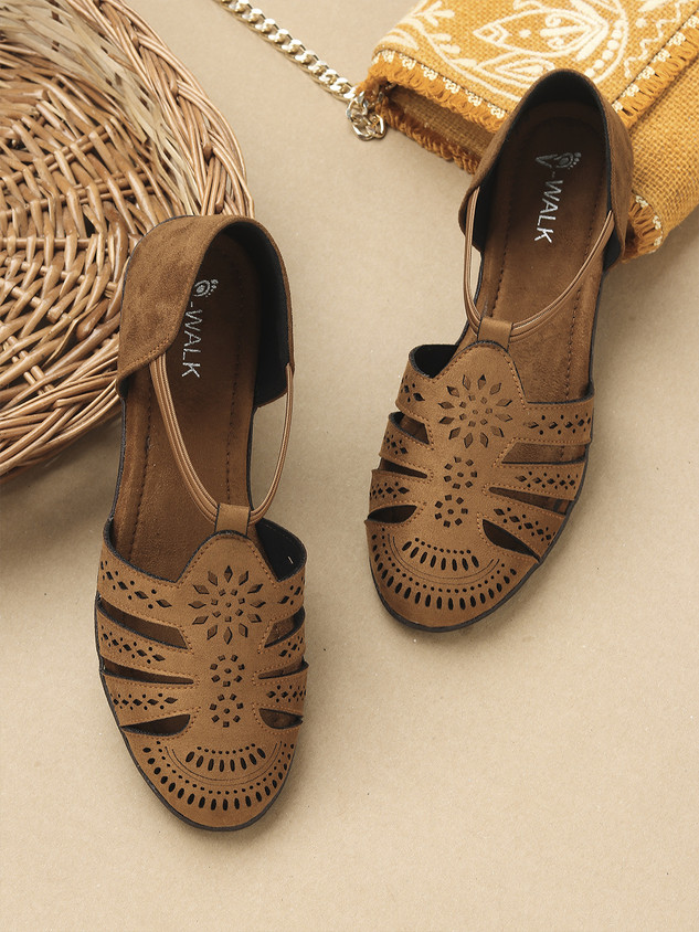Flat Sandals Woven Basket Sandals Vwalk Laser-Cut Design Casual