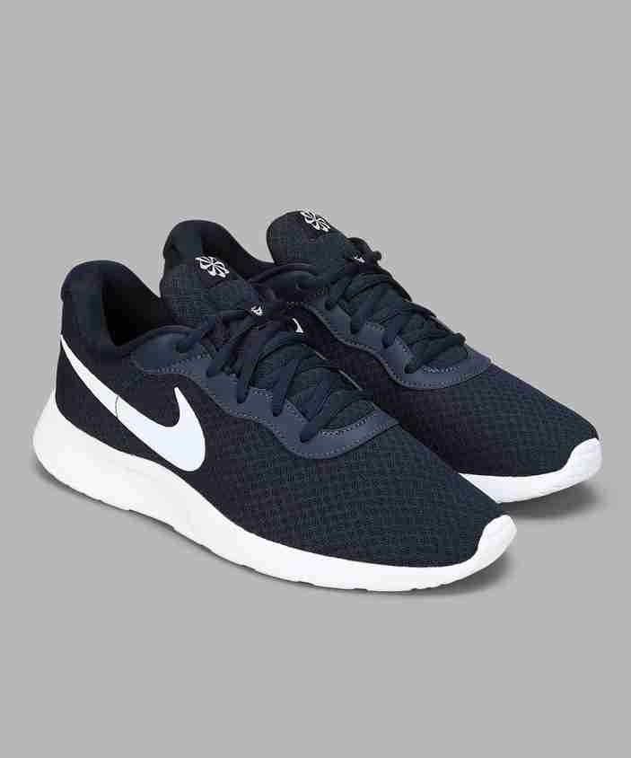 Flipkart Men's Nike Roshe Two Flyknit Casual Shoes NIKE Run