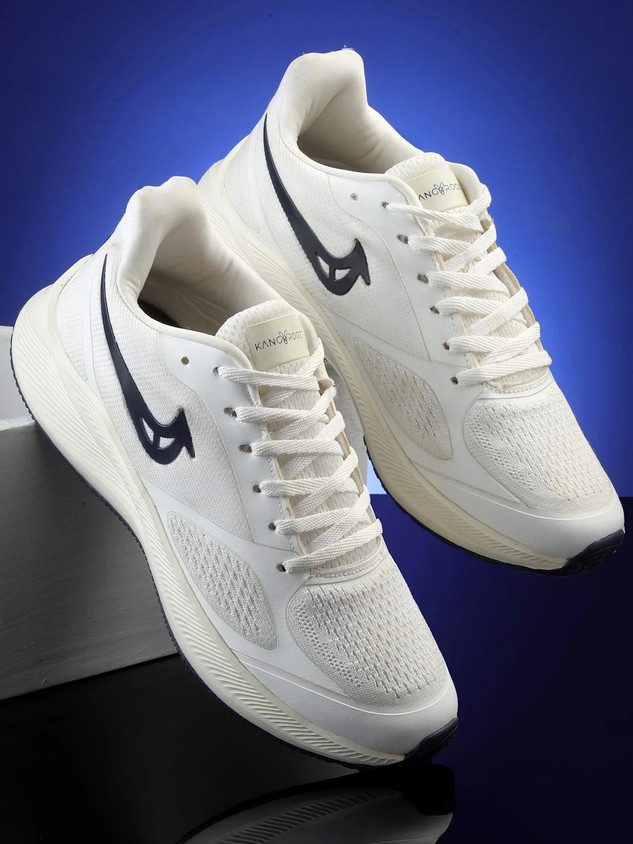 nike sports shoes under 1000