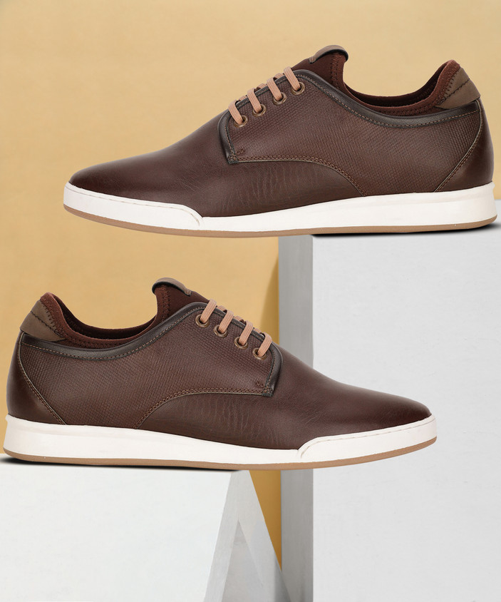 Jakanafoods Pretty White Shoes Jakanafoods Top Truly Wireless