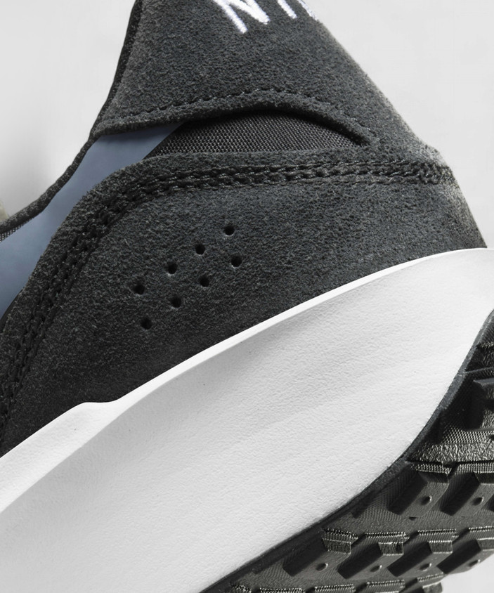 NIKE Waffle Nav Sneakers For Men