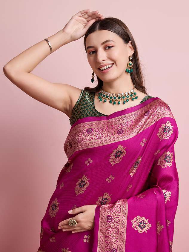 Banarasi silk blend saree below 999