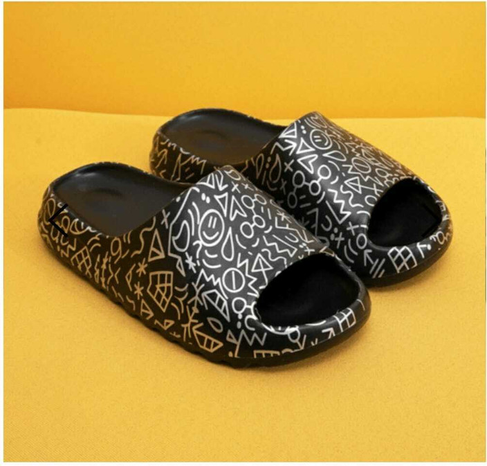 Men Yeezy Slides Sizing Review Adidas Yeezy Slide 'Onyx' – Hype Vault