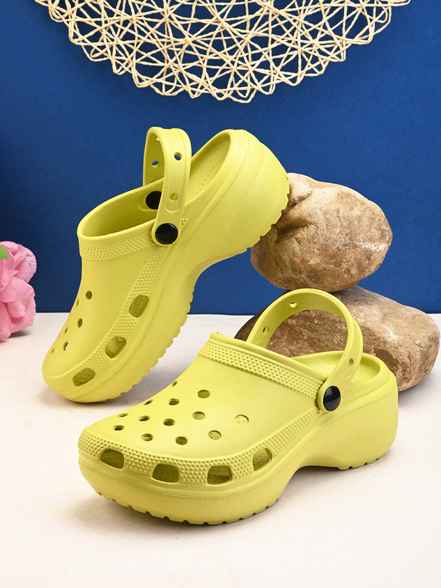 HRX by Hrithik Roshan Women Ultra-Soft Waterproof Lightweight EVA with  Adjustable Back Strap Daily Wear Flip Flops