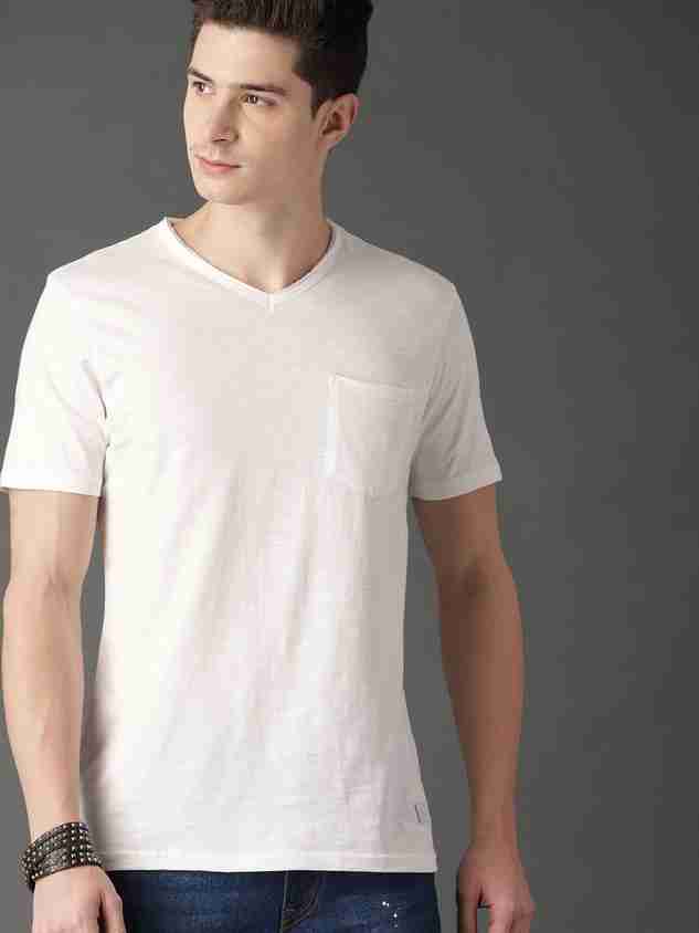 Roadster Solid Men V Neck White T-Shirt - Buy Roadster Solid Men V
