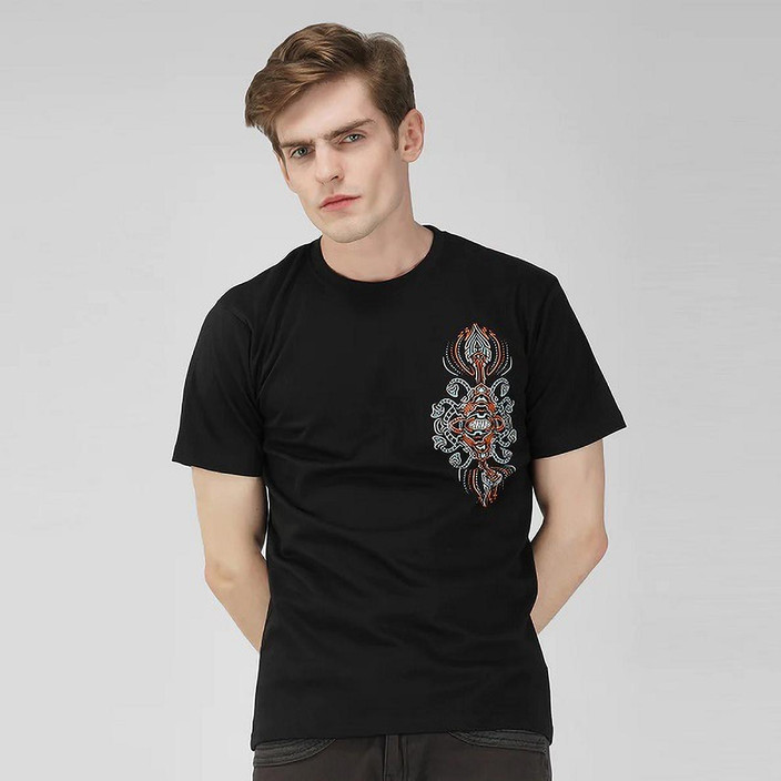 トップス space tribe face design tee space tribe face design tee - メルカリ