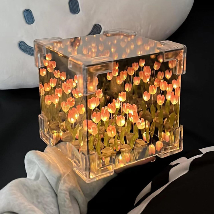 Dangfly Handmade DIY Tulip Cube Mirror Light, Tulip Flower Table