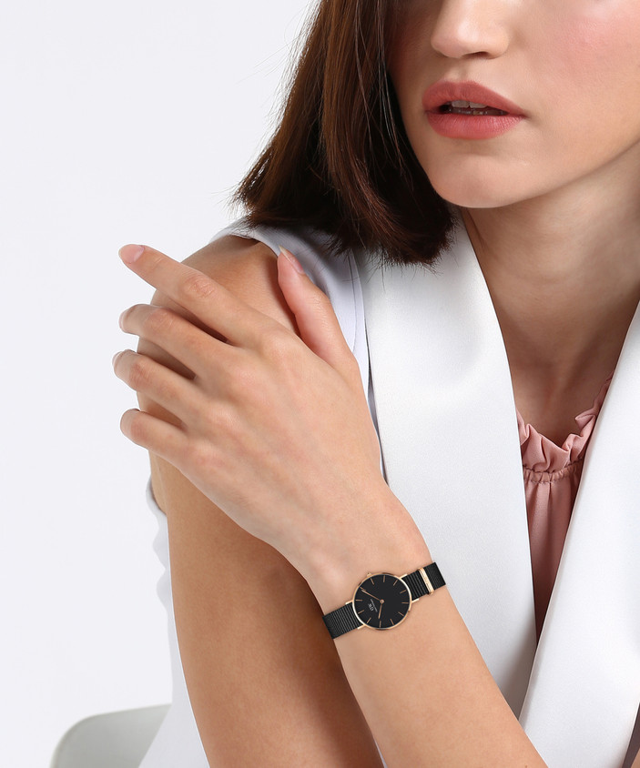 DANIEL WELLINGTON Petite Cornwall Black color Round - 32 mm
