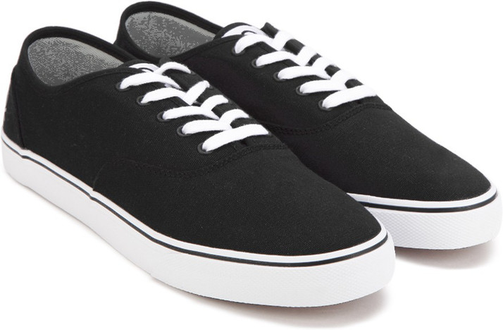Ucb sneakers black