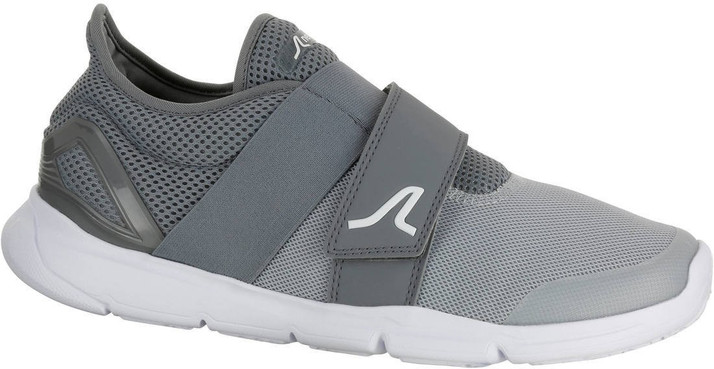 walking trainers decathlon