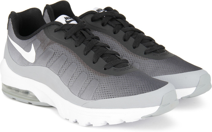 NIKE AIR MAX INVIGOR PRINT Running Shoes For Men - Buy BLACK/WHITE-WOLF  GREY Color NIKE AIR MAX INVIGOR PRINT Running Shoes For Men Online at Best  Price - Shop Online for Footwears