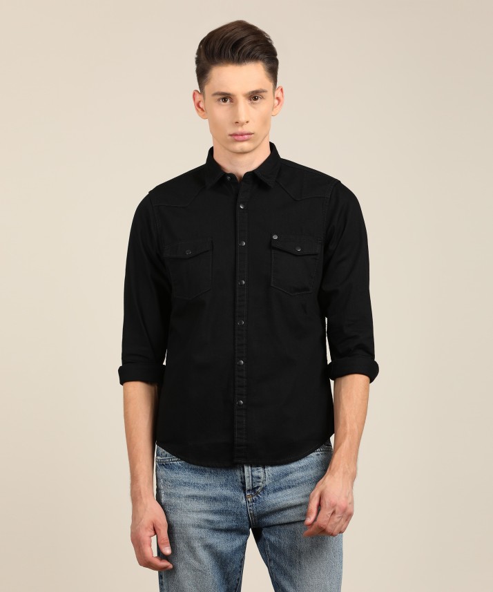 black shirt and jeans for men