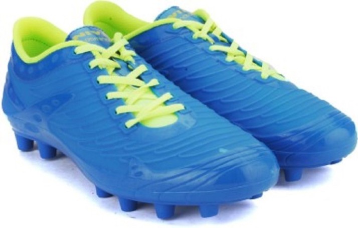 dominator football boots