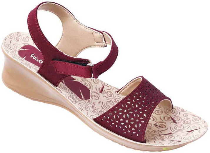 walkaroo womens sandals