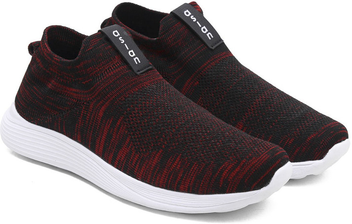 maroon running shoes nike