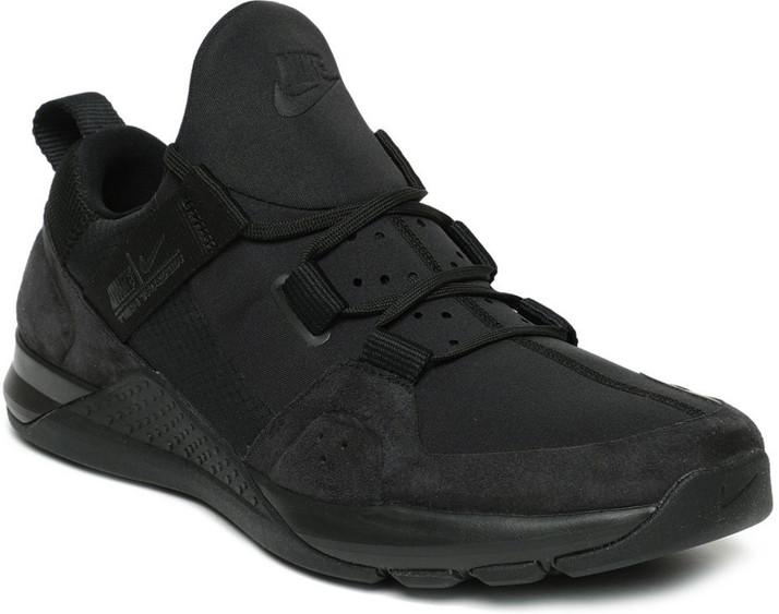 NIKE Tech Trainer Walking Shoes For Men - Buy NIKE Tech Trainer Walking  Shoes For Men Online at Best Price - Shop Online for Footwears in India |  Flipkart.com