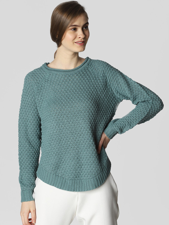 pullover and jeans