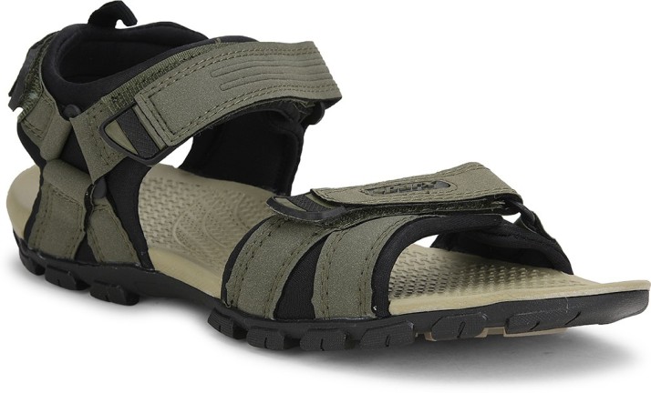 sparx sandal price 300