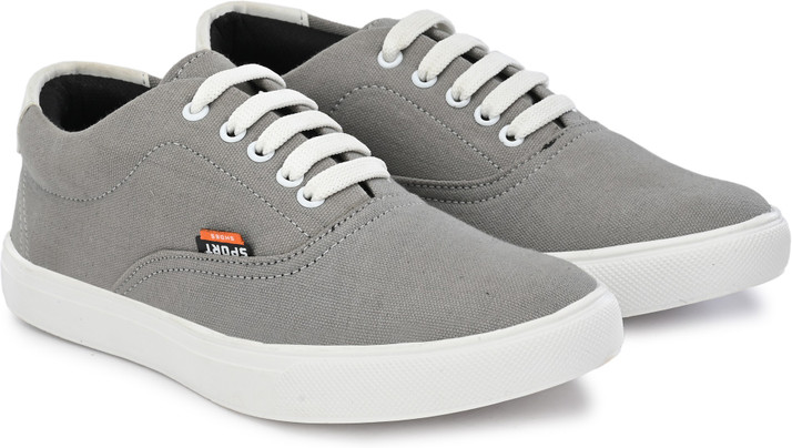 casual shoes on flipkart
