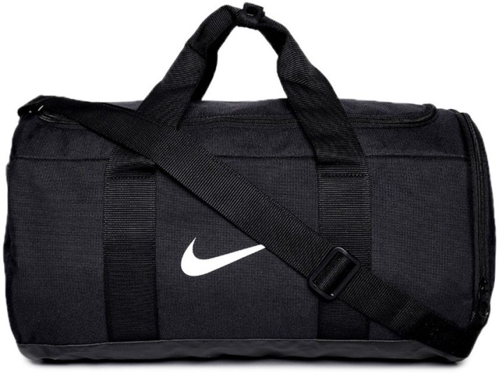 nike travel bag wheels