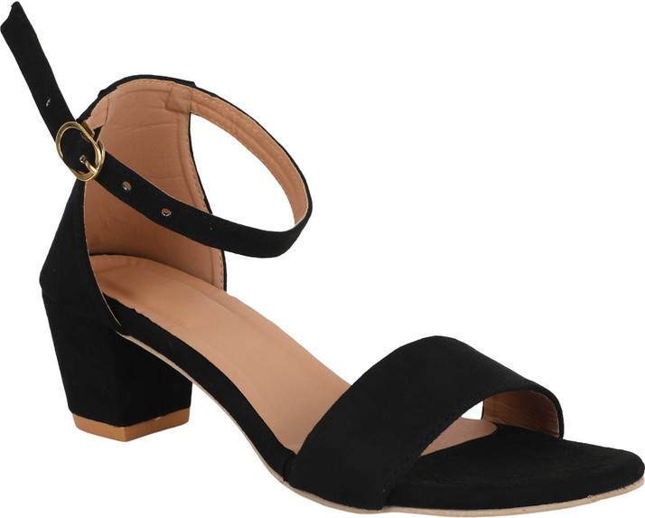 black heel chappal