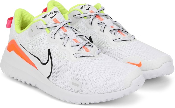 nike sports shoes on flipkart