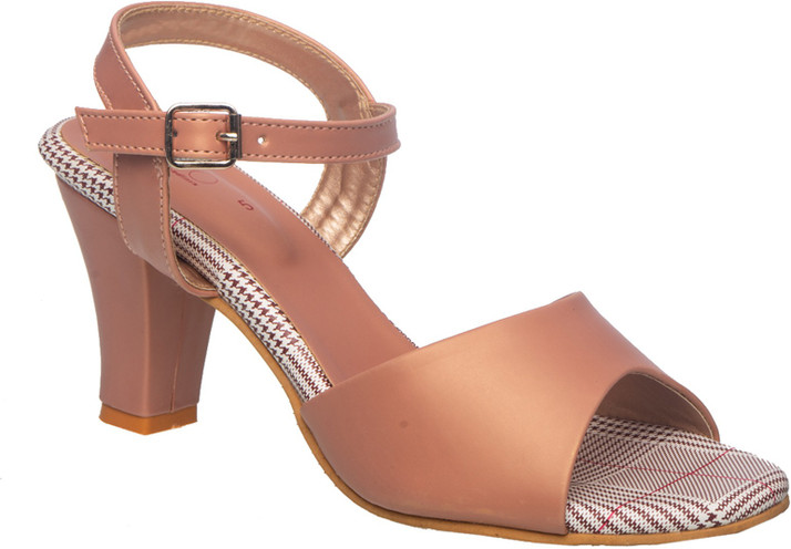 khadims block heels