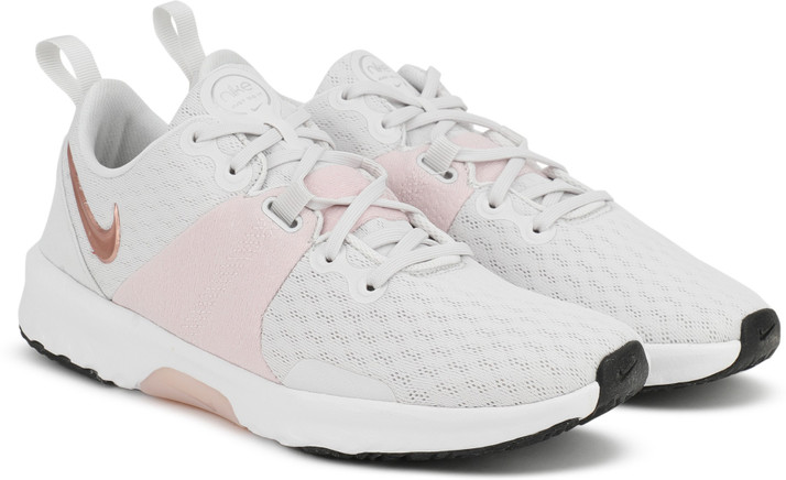 nike wmns city trainer 3