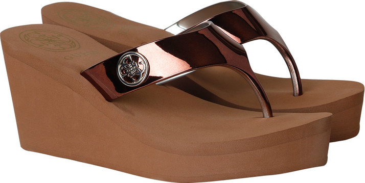 guess brown wedges
