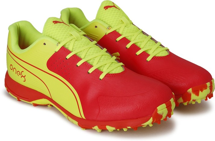 puma one8 cricket spikes