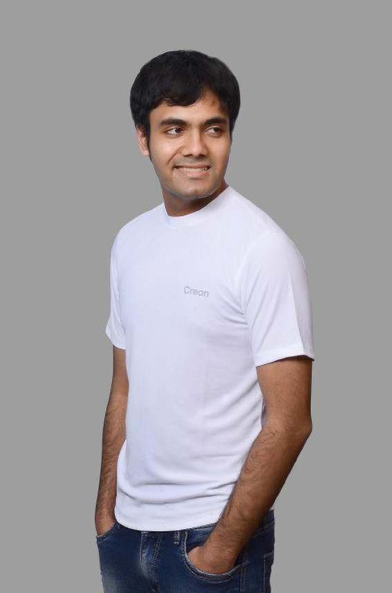 Creon Solid Men Round Neck White T 