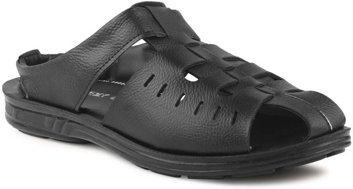 paragon max chappal
