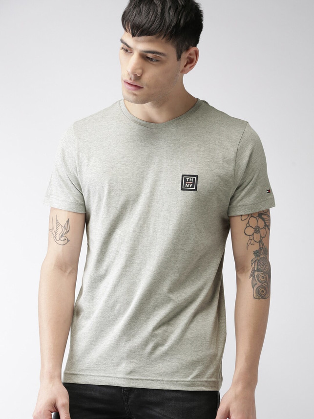 TOMMY HILFIGER Solid Men Round Neck 