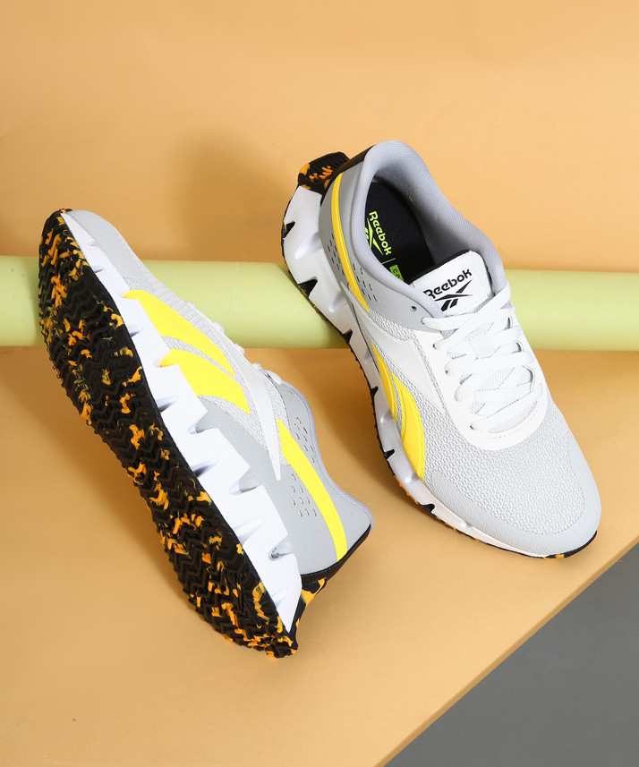 REEBOK ZIG DYNAMICA 2.0 Running Shoes For Men - Buy REEBOK ZIG DYNAMICA 2.0  Running Shoes For Men Online at Best Price - Shop Online for Footwears in  India | Flipkart.com