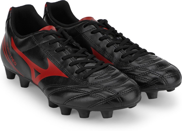 mizuno football trainers