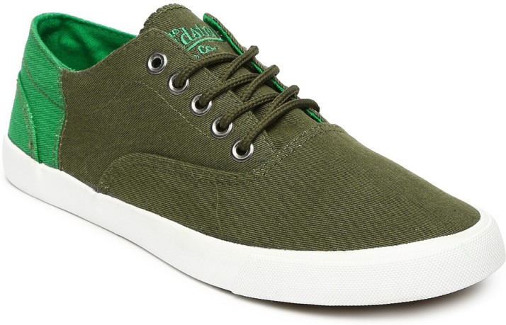 roadster casual shoes