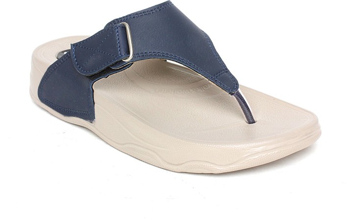 flipkart leather chappal