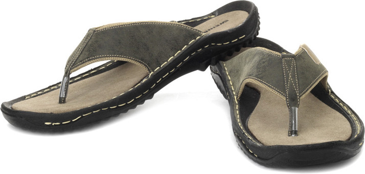 weinbrenner chappals price