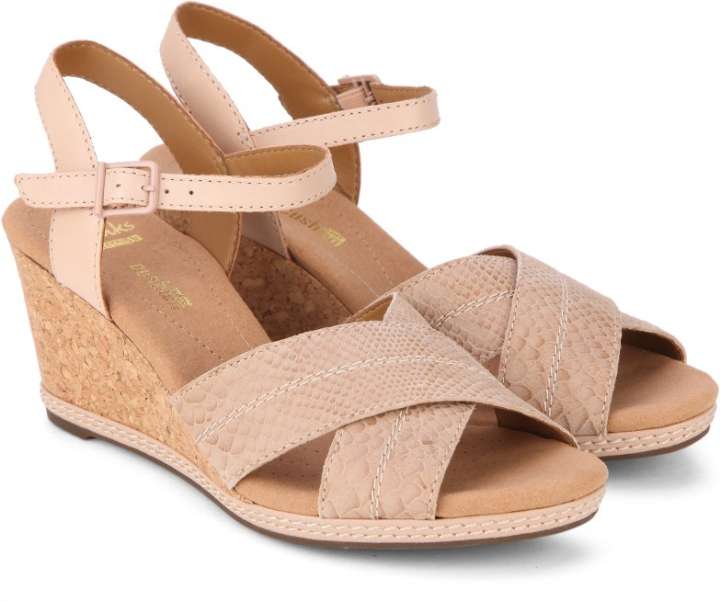 CLARKS Helio Latitude Nude Leather Women Wedges