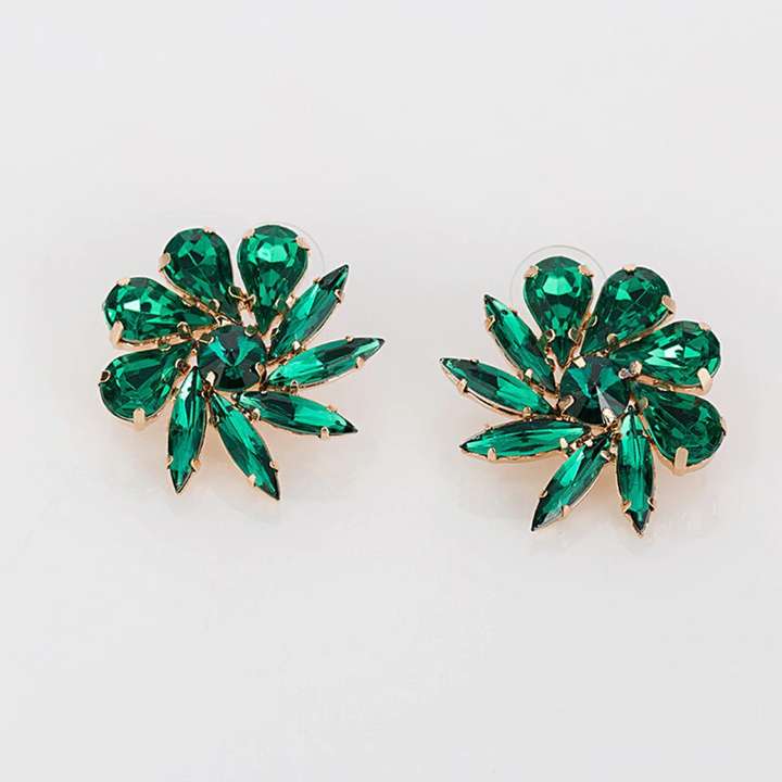 Club factory brooches discount