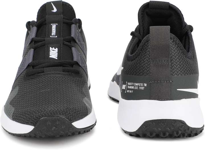 Nike varsity comp 2 trainers mens deals